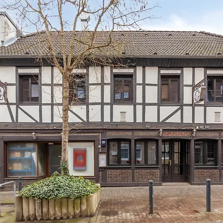 Deine Bude - 4 Doppelzimmer, 2 Baeder, Kueche Apartament *