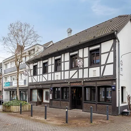 Deine Bude - 4 Doppelzimmer, 2 Baeder, Kueche *