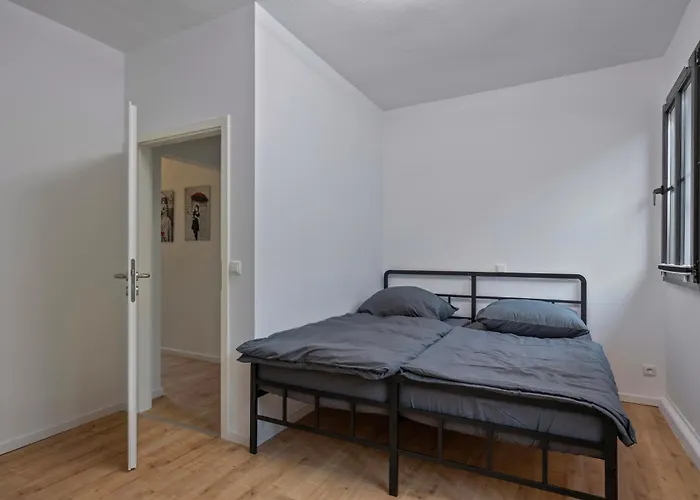 Deine Bude - 4 Doppelzimmer, 2 Baeder, Kueche * 胡尔特