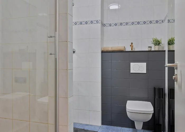 Deine Bude - 4 Doppelzimmer, 2 Baeder, Kueche Lejlighed *