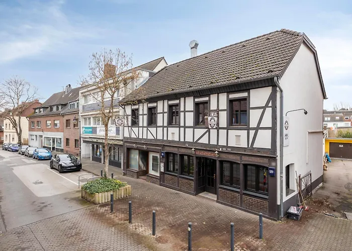 Deine Bude - 4 Doppelzimmer, 2 Baeder, Kueche 胡尔特