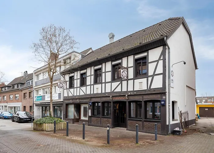 Deine Bude - 4 Doppelzimmer, 2 Baeder, Kueche *